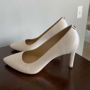 Michael Kors Dorothy Flex Pump